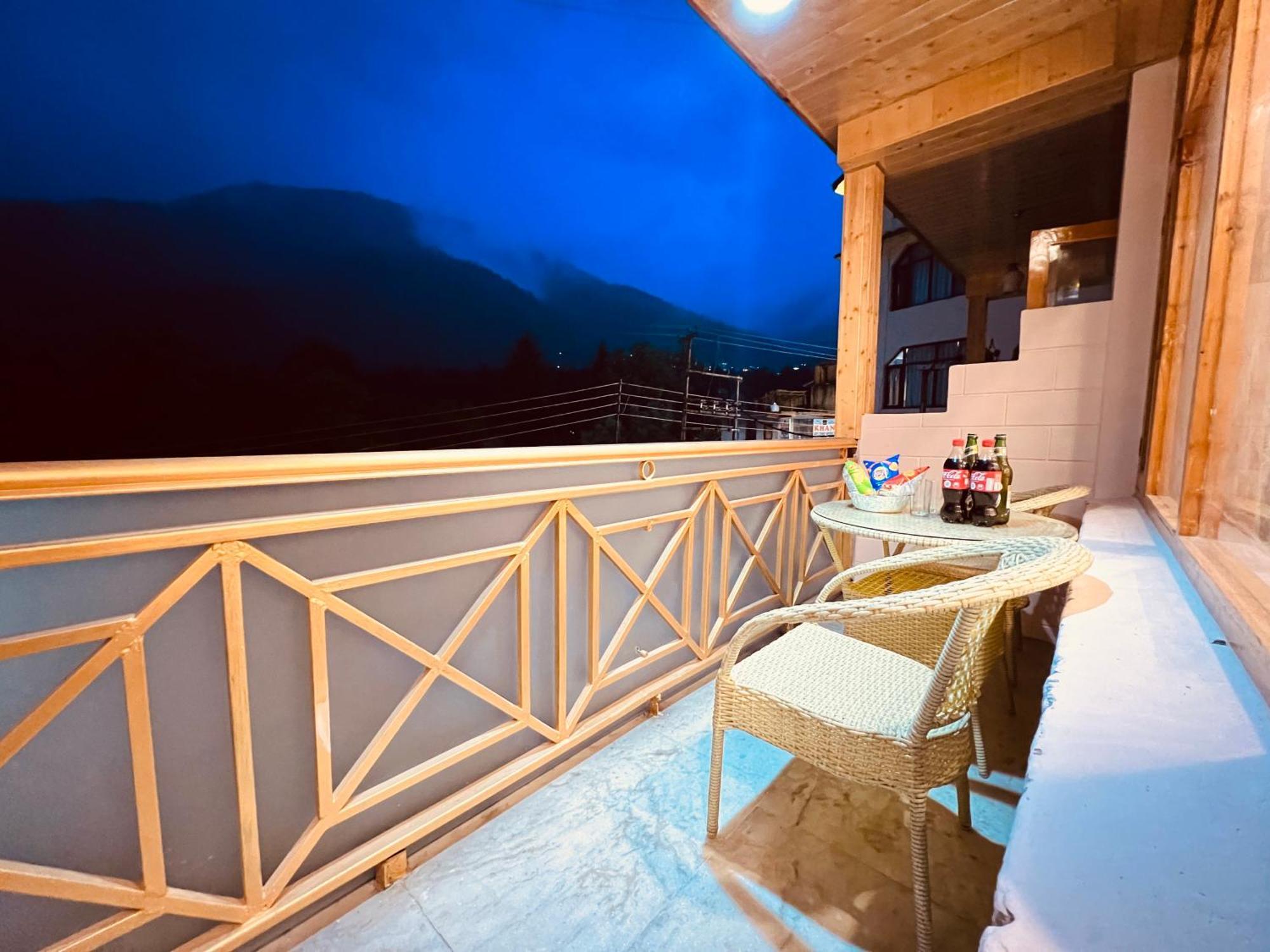 Hill River Resort - Central Heated & Air Cooled - Near Mall Road , Best Property Of Manali 2024- 2025 Екстер'єр фото