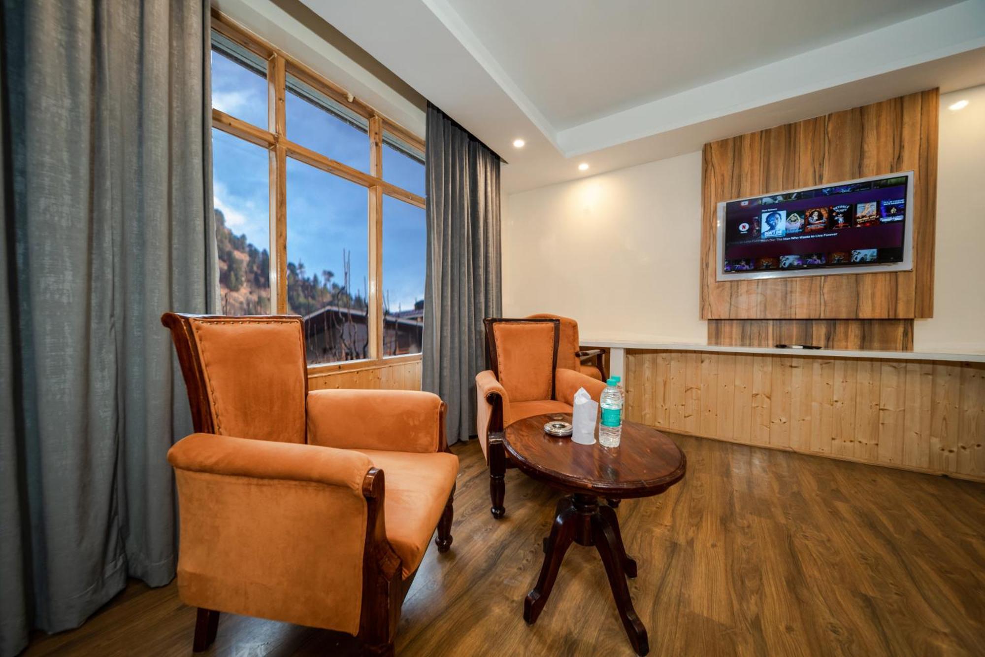 Hill River Resort - Central Heated & Air Cooled - Near Mall Road , Best Property Of Manali 2024- 2025 Екстер'єр фото