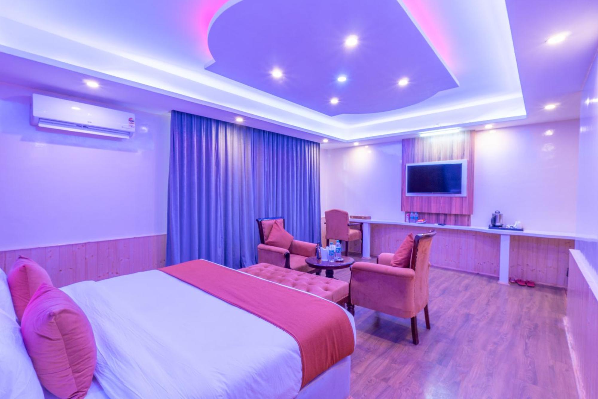 Hill River Resort - Central Heated & Air Cooled - Near Mall Road , Best Property Of Manali 2024- 2025 Екстер'єр фото
