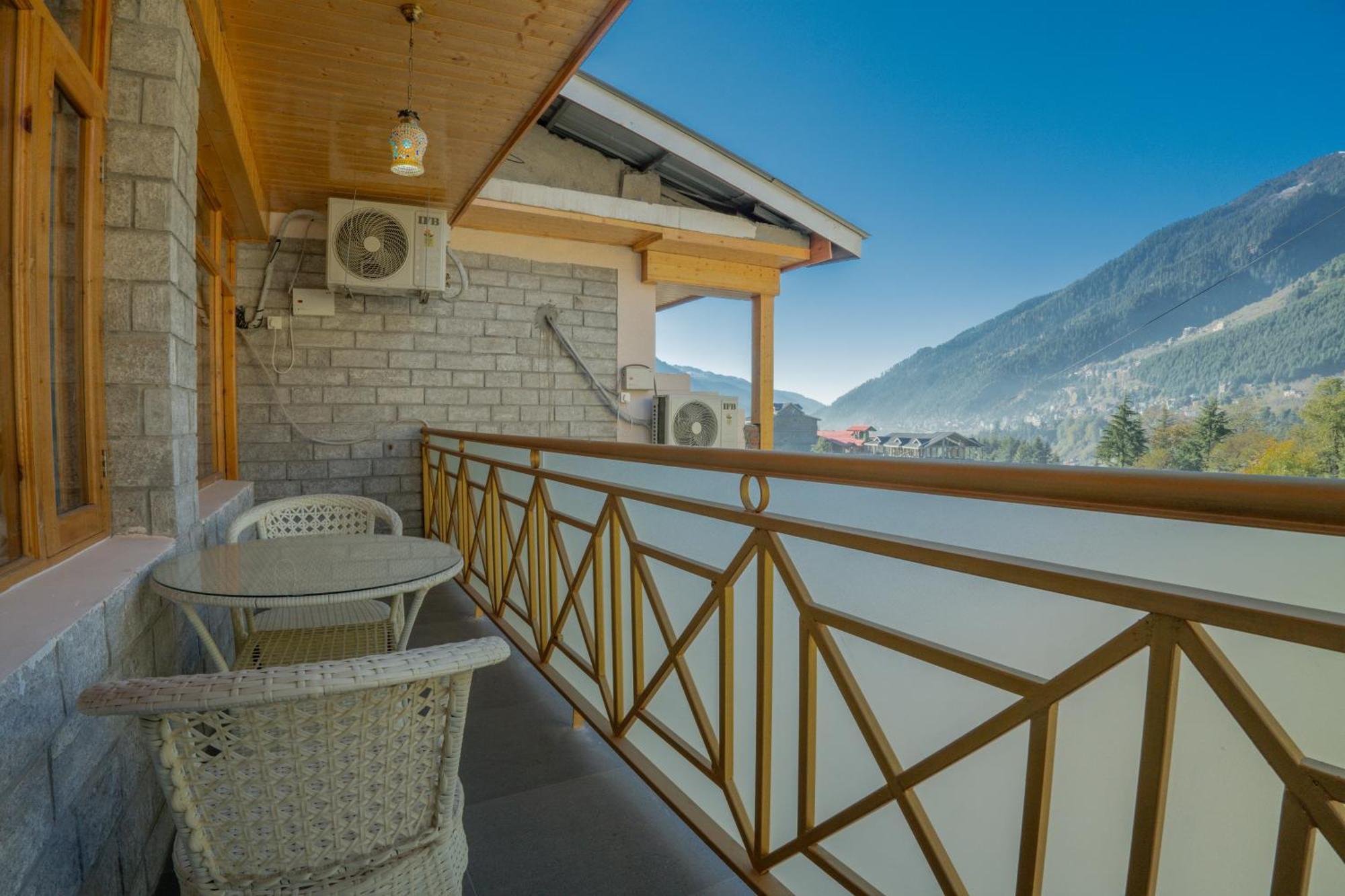 Hill River Resort - Central Heated & Air Cooled - Near Mall Road , Best Property Of Manali 2024- 2025 Екстер'єр фото