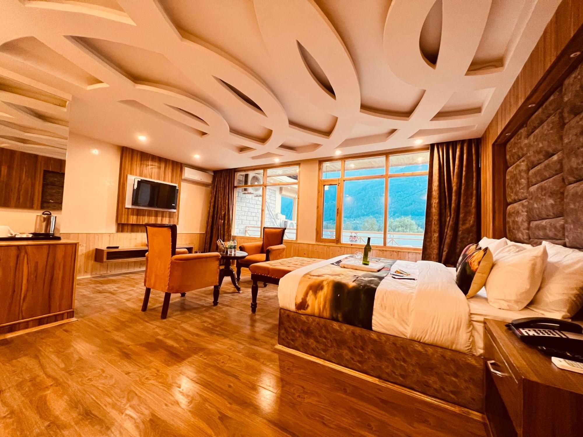 Hill River Resort - Central Heated & Air Cooled - Near Mall Road , Best Property Of Manali 2024- 2025 Екстер'єр фото