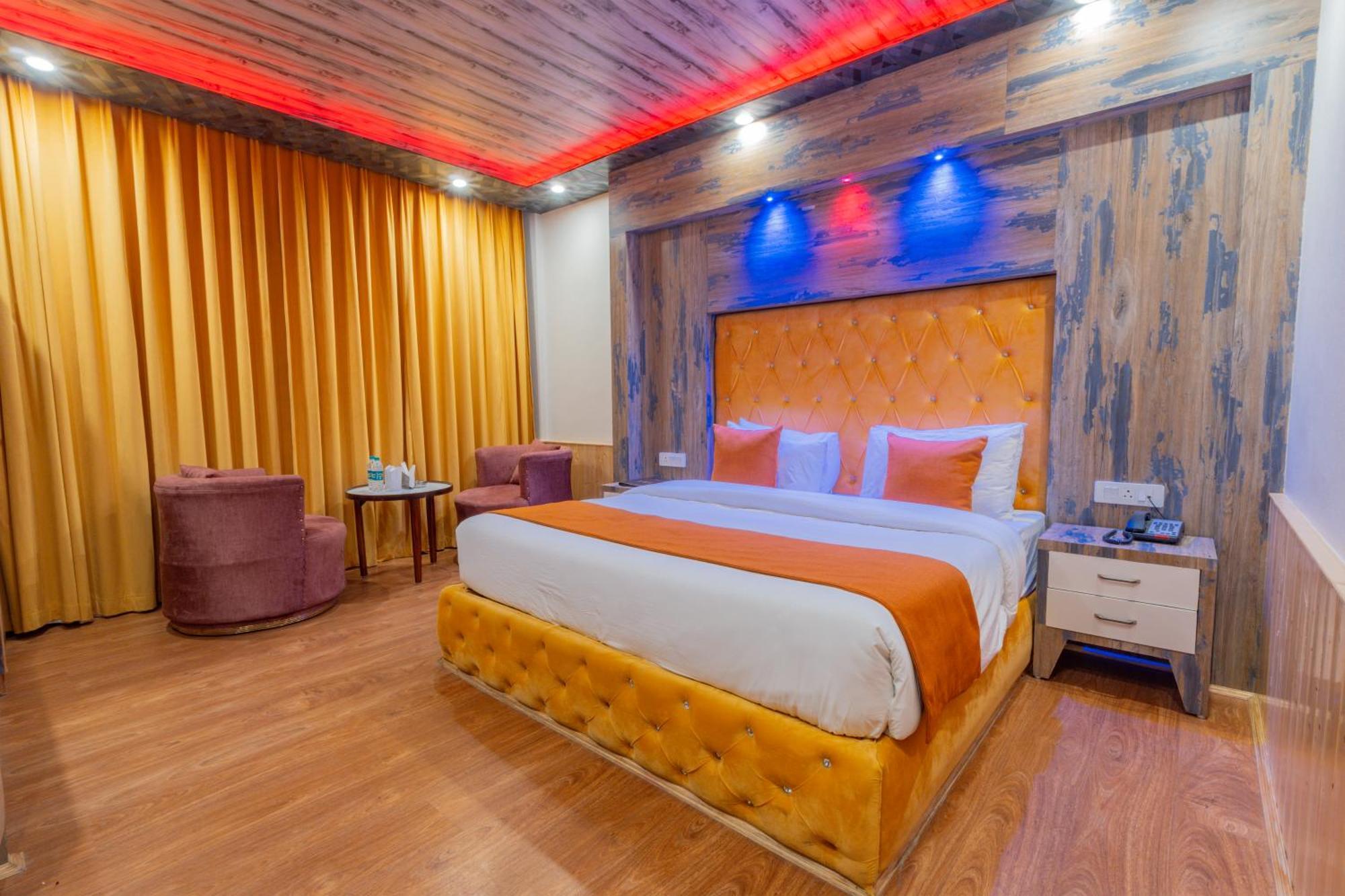 Hill River Resort - Central Heated & Air Cooled - Near Mall Road , Best Property Of Manali 2024- 2025 Екстер'єр фото