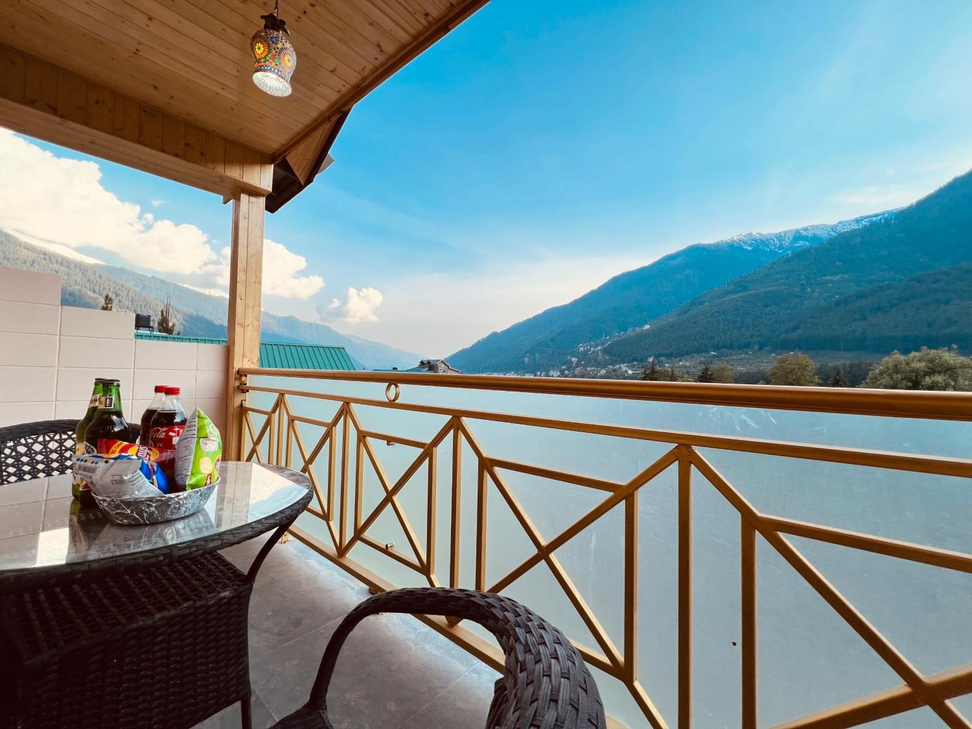 Hill River Resort - Central Heated & Air Cooled - Near Mall Road , Best Property Of Manali 2024- 2025 Екстер'єр фото